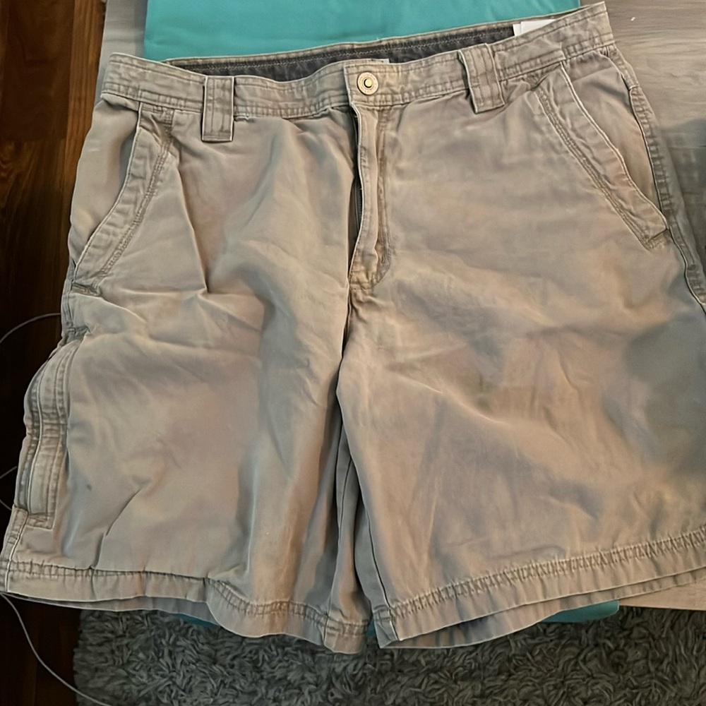 Men’s size 36 Columbia shorts